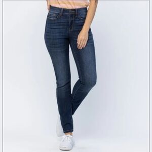 Judy Blue relaxed fit dark wash High rise jeans, size 3/26